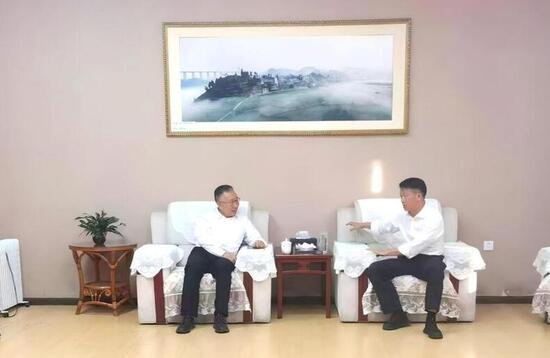 座谈会(1).jpg